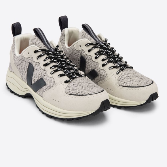 Veja Shoes - NWOT Veja Venturi Flannel Snow/Graphite/Natural Sneakers
